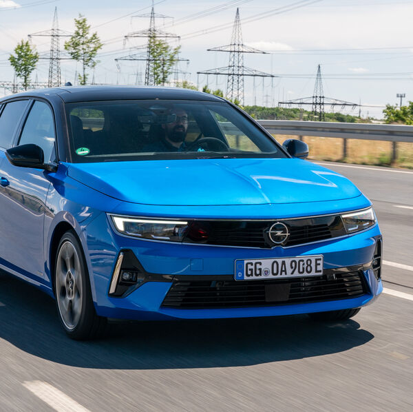 Opel Astra Sports Tourer Hybrid – die neue Ära